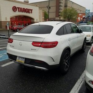 Meet your Posher, Elphina