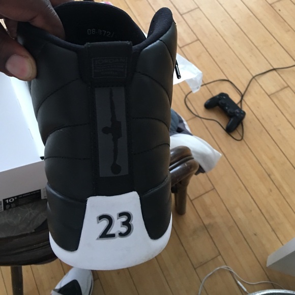 Jordan 12 Wings
