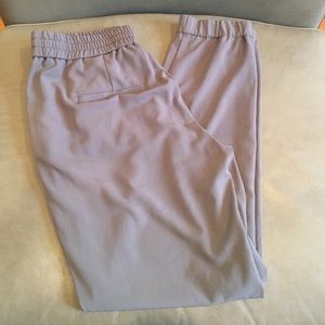 Banana Republic Drapey Jogger Sz 4 Short