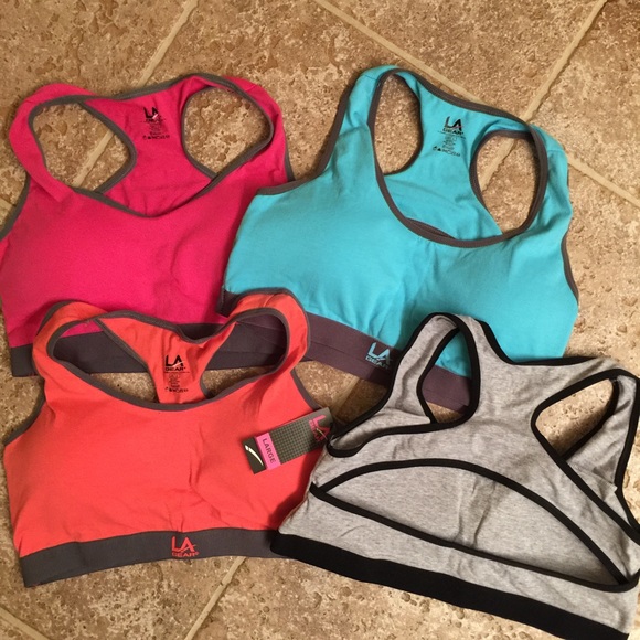 Bundle of 4 sports bras!!