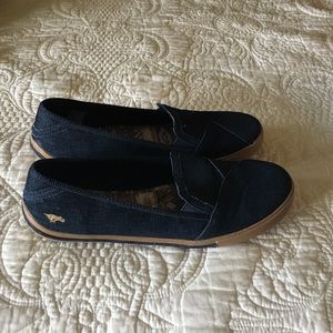 Rocket dog shoes size 9