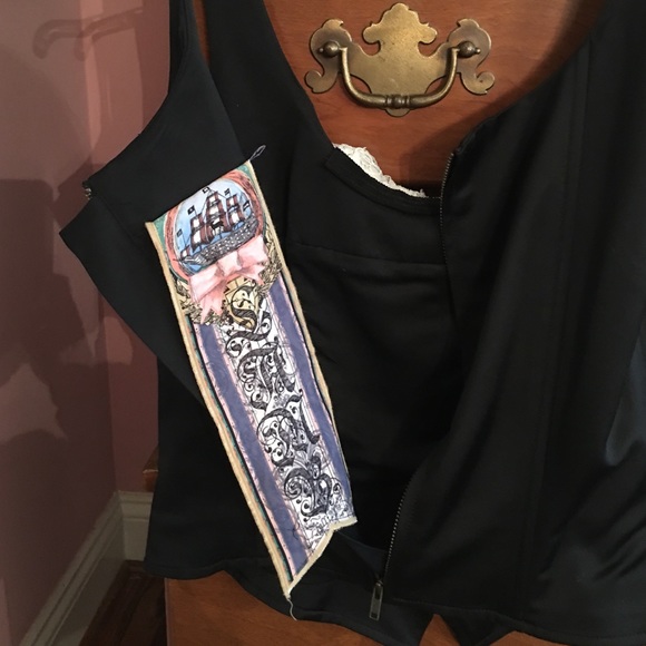 Top - Picture 3 of 4