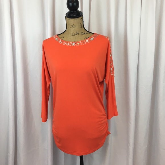 Susan Graver cold shoulder top!