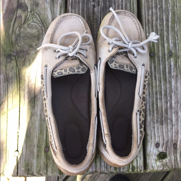 Cheetah print sperries