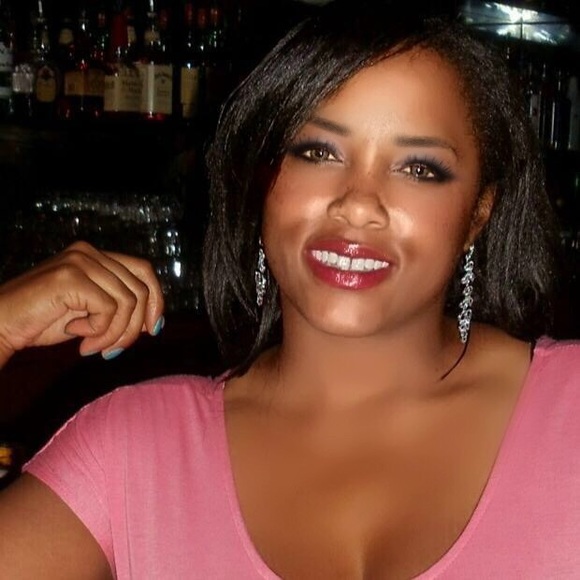 Meet your Posher, Alisha