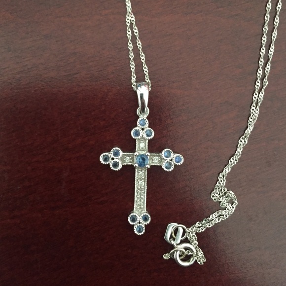 14k white gold and blue sapphire necklace