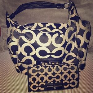Coach shoulder bag with matching wallet