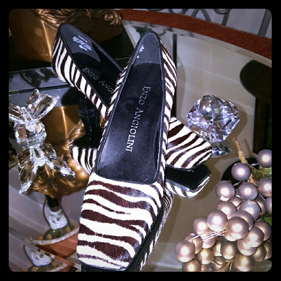 Enzo Angiolini zebra  heels