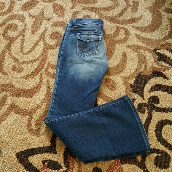 Tommy Hilfiger bootcut jeans size 3 short - Picture 1 of 3