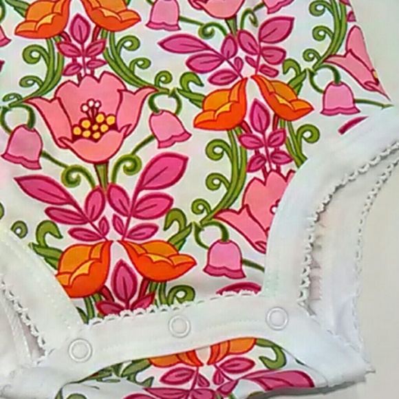 BABY ONESIE👣 Vera Bradley ruffle bodysuit onesie - Picture 5 of 8