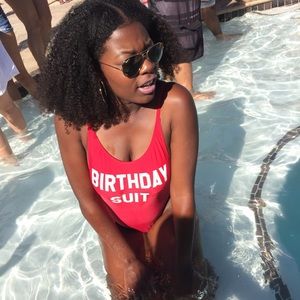Birthday Suit 🎉 • highcut / vintage bathing suit!