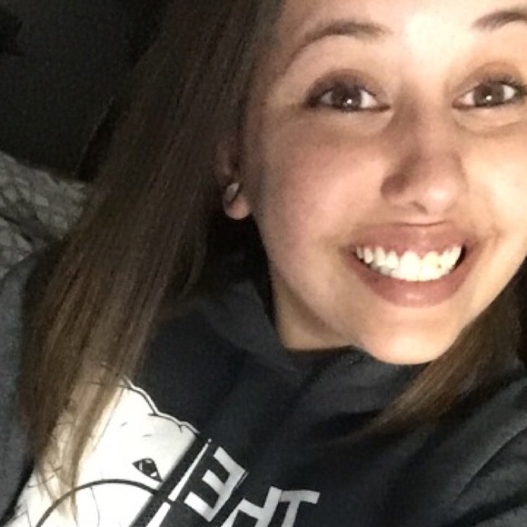 Meet your Posher, Hailey