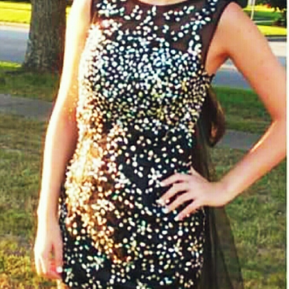 Cocktail/homecoming dress