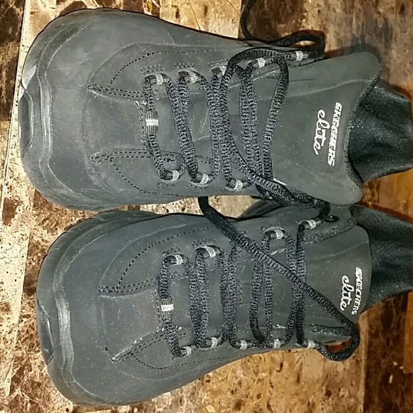 Sketchers elite shoes