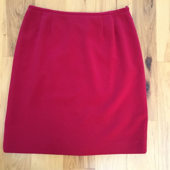 Le Suit Dresses & Skirts - ‼️Le Suit Skirt in Cherry Red‼️