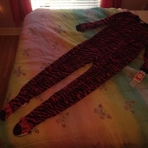 ❗️SALE❗️Girls footie pajamas