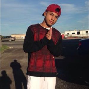 Meet your Posher, Zachary