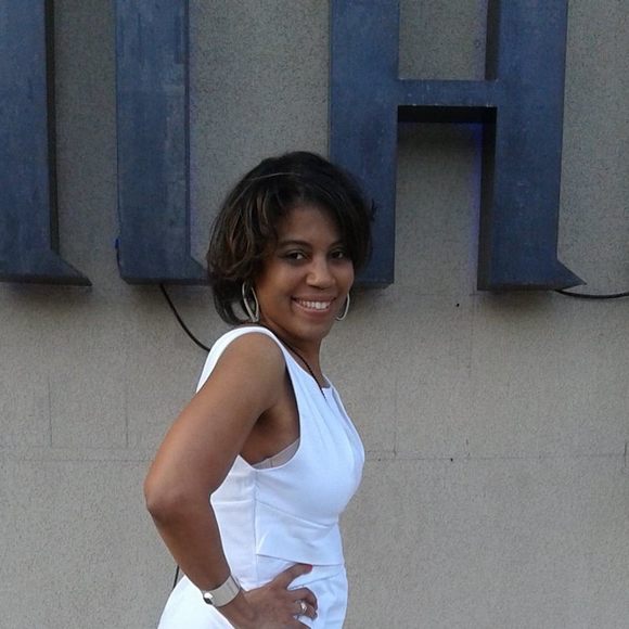 Meet your Posher, Karron - Picture 1 of 1