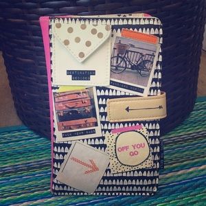 Modcloth Travel Wallet