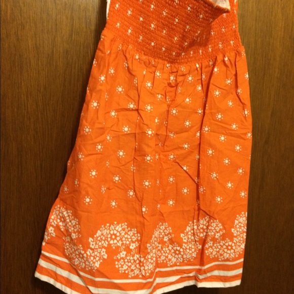 Size 7 Orange/White Halter Dress. MUST BUNDLE - Picture 3 of 4