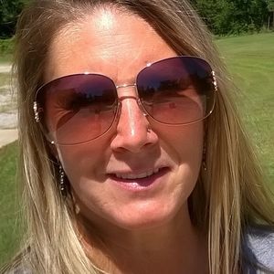 Meet your Posher, Kari