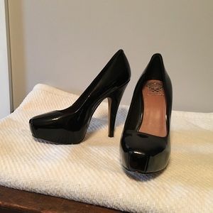 Vince Camuto patent-leather platform pumps sz. 8.5