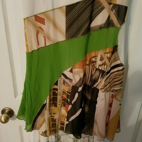 Dress - Picture 2 of 4