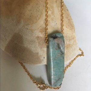 Raw Amazon Agate stone necklace