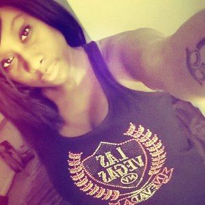 Meet your Posher, Macy