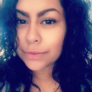 Meet your Posher, Joanna