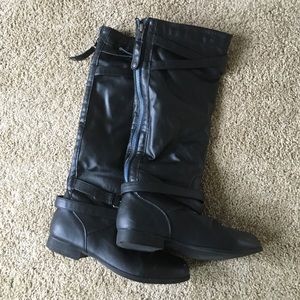 Steve Madden black boots
