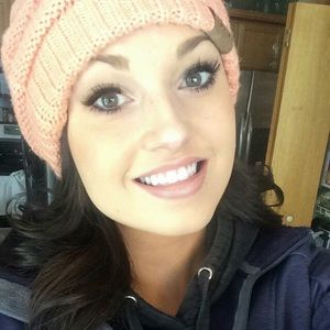 Meet your Posher, Nicole