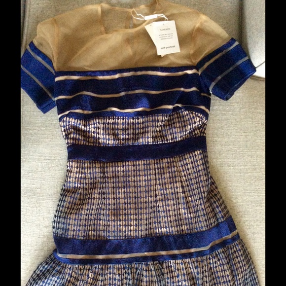 SOLD ON AKZNYC - Picture 3 of 4