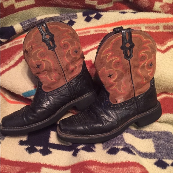 Black Justin Gypsy boots