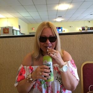 Meet your Posher, Gisela