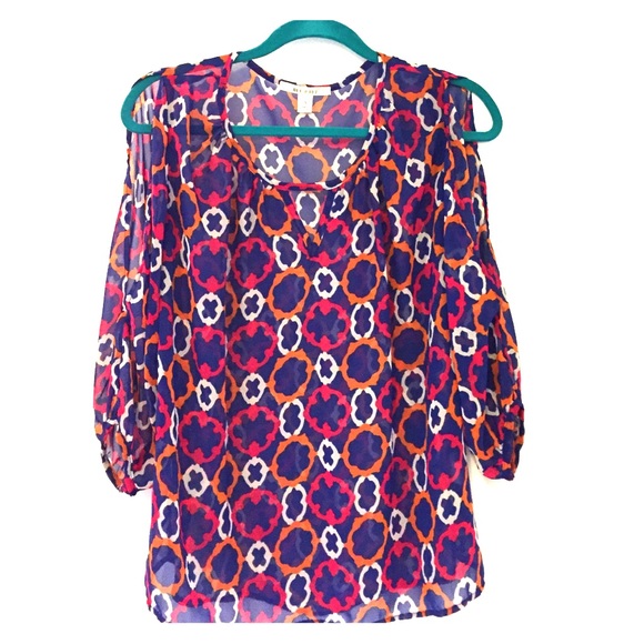 Sheer 3/4 blouse (with arm slits)