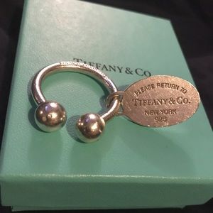 💯Authentic Tiffany & Co. Oval Key Ring