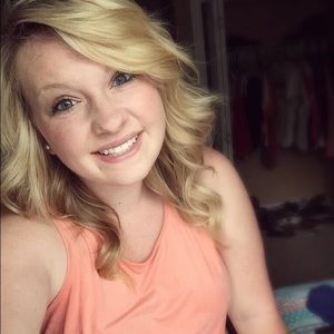 Meet your Posher, Arika