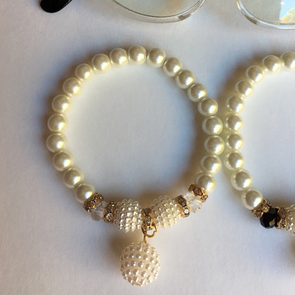 •new• PEARL CRYSTAL ELASTIC BRACELET GIFT - Picture 3 of 3