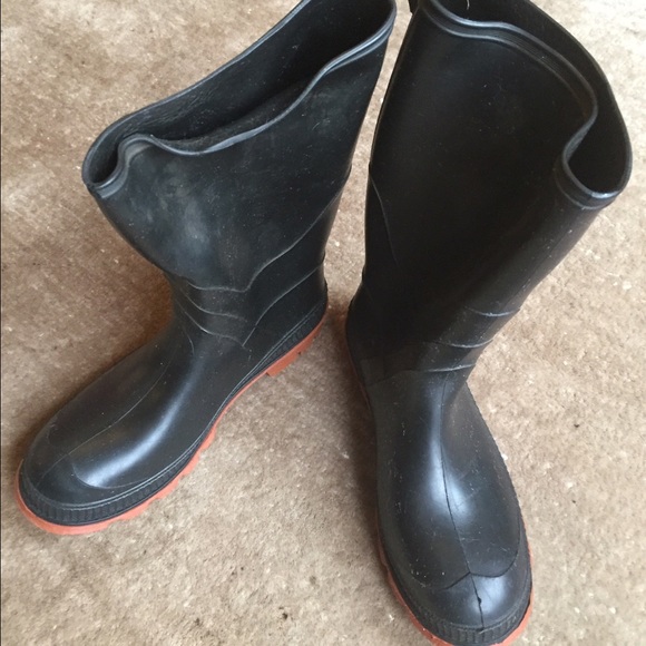 Rubber boots
