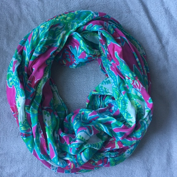 Lilly Pulitzer Riley Infinity Loop Scarf