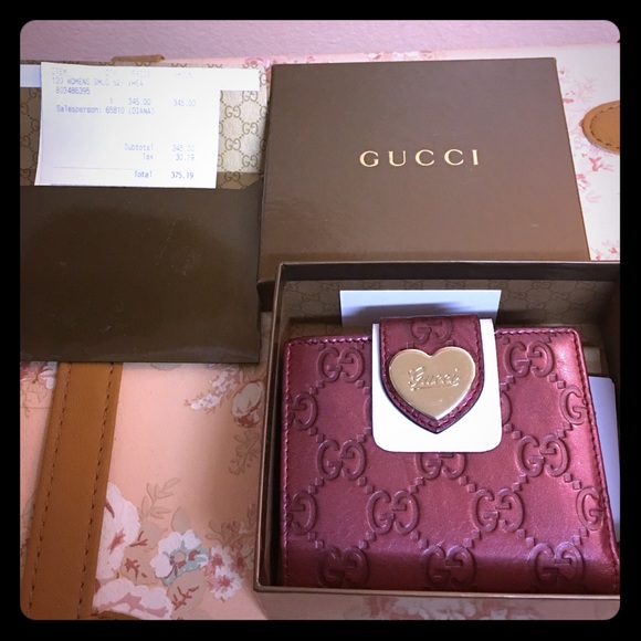 Gucci 120 Heart wallet