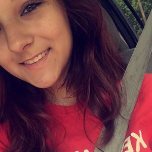 Meet your Posher, Makenzie