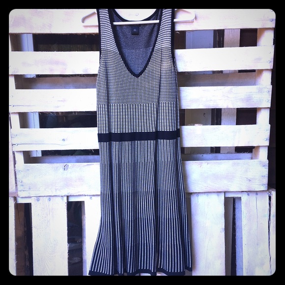 Ann Taylor Dresses & Skirts - Ann Taylor sleeveless sweater dress