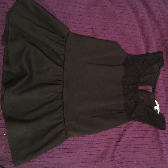 Black lace tank - Picture 1 of 2