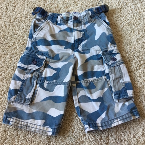 Mini Boden Boys Blue Camo Shorts!