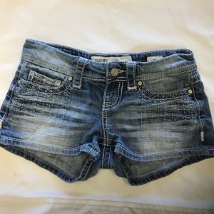BKE Sabrina shorts