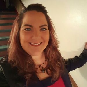 Meet your Posher, Stacy