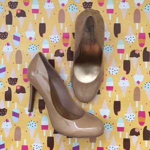 Jessica Simpson nude heels