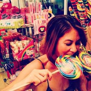 Meet your Posher, Lakina